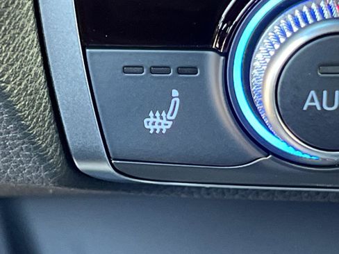 New 2025 Audi Q3 2.0T Premium image 23