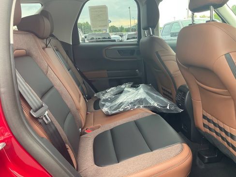 New 2026 Ford Bronco Sport Outer Banks w/ Outer Banks Tech Package+ AWD/4WD image 13