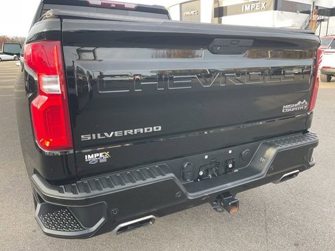 Used 2019 Chevrolet Silverado 1500 High Country w/ Technology Package image 31
