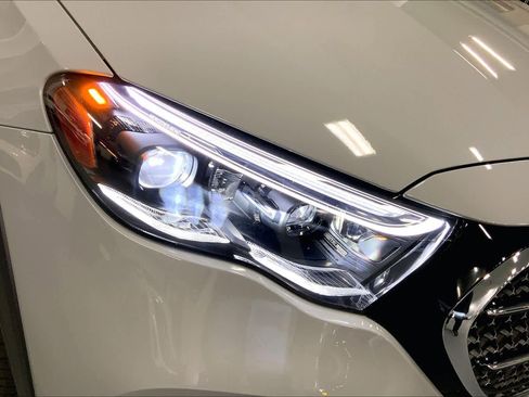 Used 2025 Mercedes-Benz E 450 4MATIC All-Terrain Wagon image 28