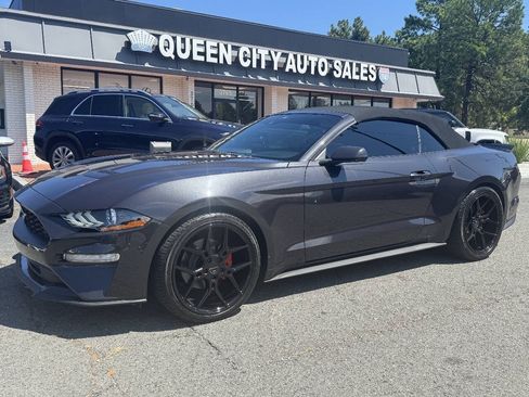 Used 2022 Ford Mustang Premium RWD image 16
