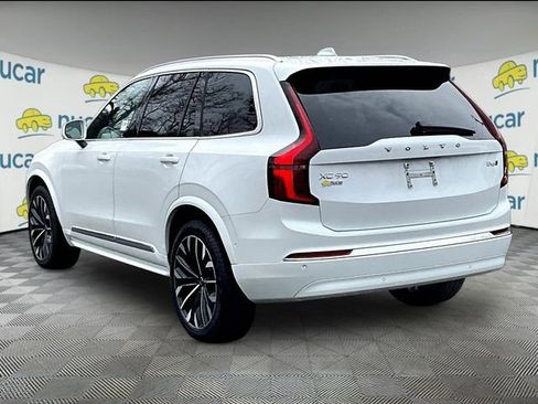 Used 2025 Volvo XC90 B6 Plus image 2