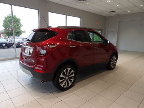 Used 2022 Buick Encore Preferred w/ Safety Package AWD/4WD image 4