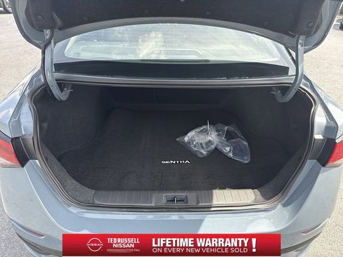 New 2025 Nissan Sentra SR image 19