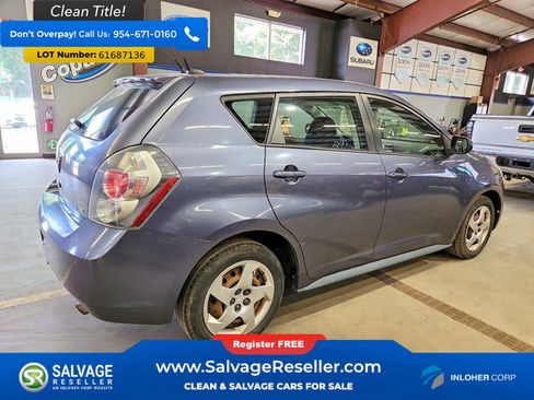 Used 2009 Pontiac Vibe w/ Preferred Package FWD image 4