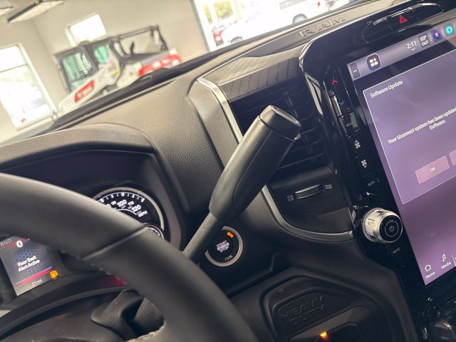New 2026 RAM 3500 Big Horn AWD/4WD image 33