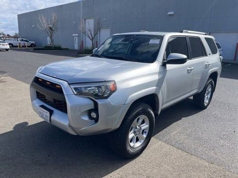Used 2023 Toyota 4Runner SR5 image 4