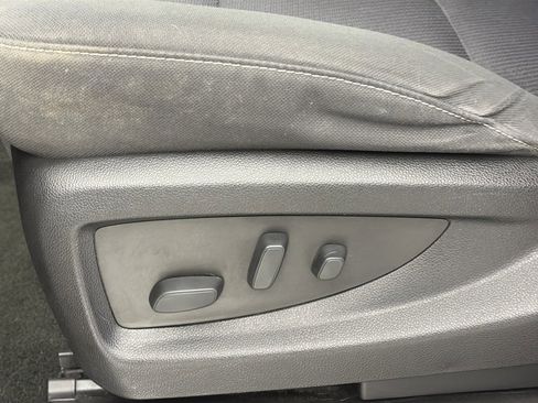 Used 2018 Chevrolet Silverado 1500 LT w/ Texas Edition image 24