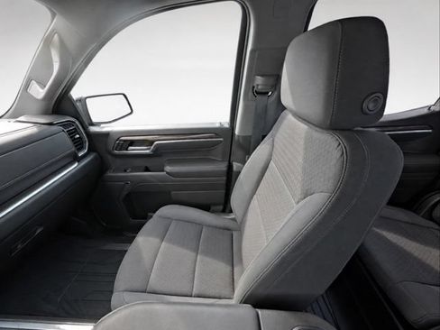 Used 2022 Chevrolet Silverado 1500 RST AWD/4WD image 18