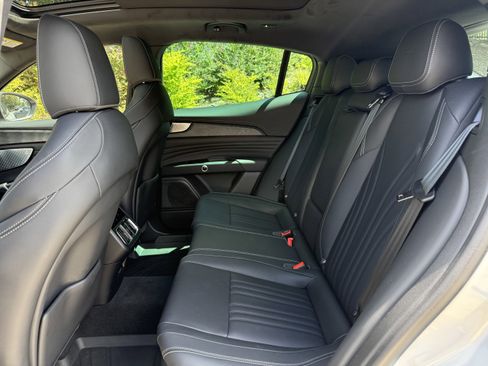 Certified 2025 Maserati Grecale Modena image 29