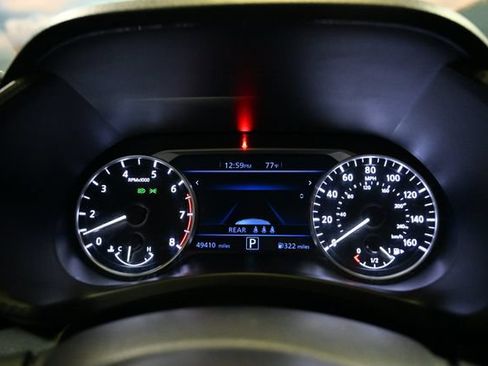 Used 2024 Nissan Sentra SV FWD image 36