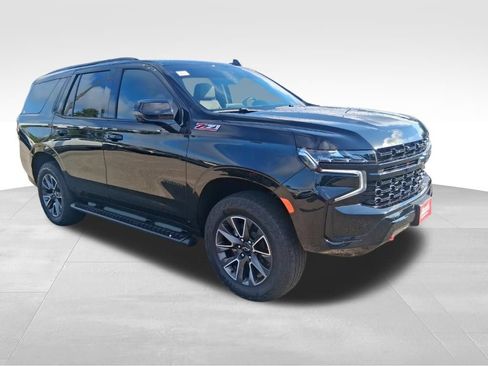 Used 2023 Chevrolet Tahoe Z71 w/ Luxury Package AWD/4WD image 8