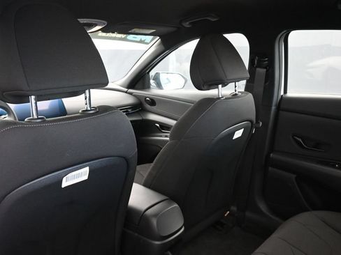 Used 2025 Hyundai Elantra SEL FWD image 20