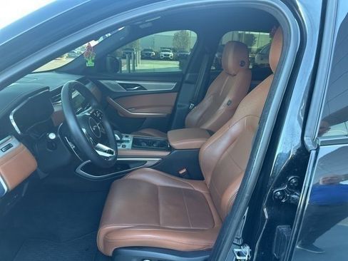 Used 2026 Jaguar F-PACE R-Dynamic S image 9