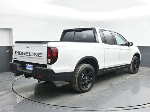 New 2026 Honda Ridgeline Black Edition image 10
