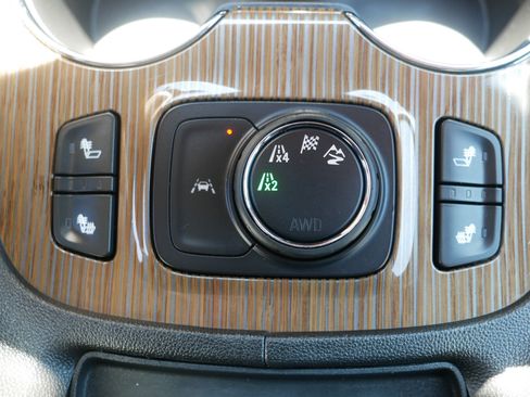 Used 2023 GMC Acadia SLE w/ Driver Convenience Package AWD/4WD image 31