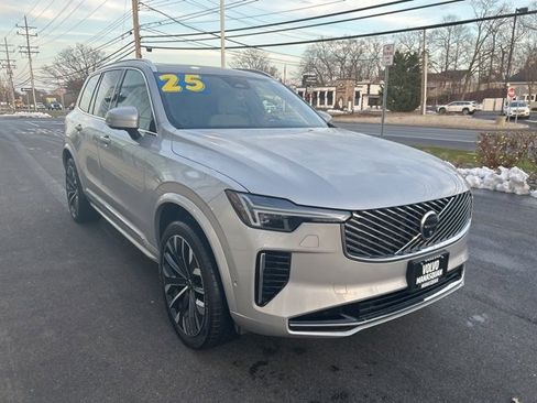 Used 2025 Volvo XC90 B5 Plus image 6