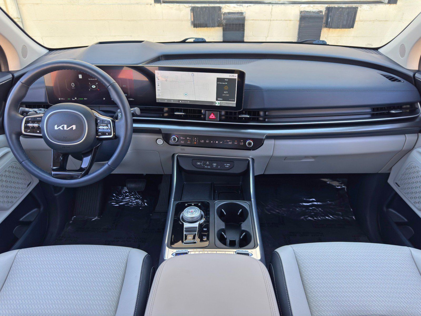 Used 2025 Kia Carnival SX Prestige FWD image 13