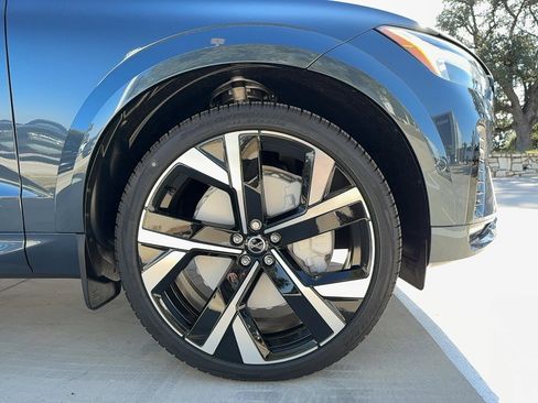 Used 2026 Volvo XC60 B5 Ultra w/ Protection Package Premier AWD/4WD image 9