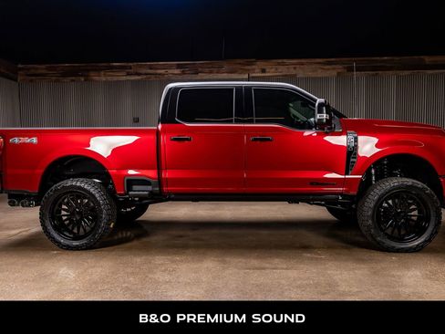 Used 2026 Ford F250 Platinum w/ Platinum Plus Package image 11