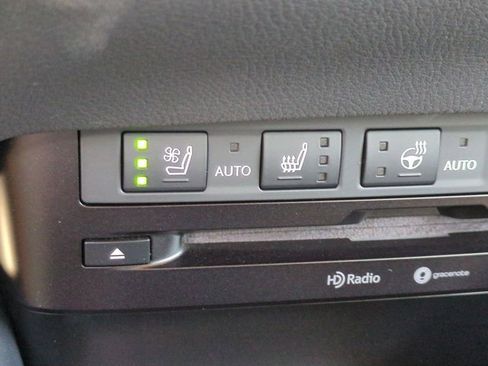 Used 2022 Lexus ES 350 w/ Premium Package image 22