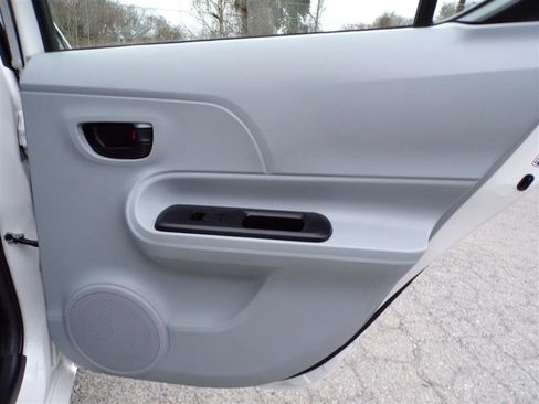 Used 2014 Toyota Prius C Four image 21