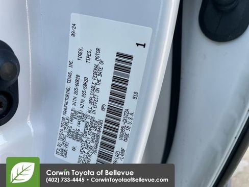 Used 2024 Toyota Sequoia Platinum image 27