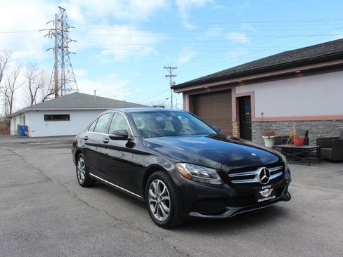 Used 2016 Mercedes-Benz C 300 4MATIC Sedan image 1