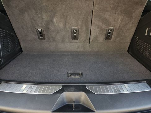 Used 2024 Chevrolet Tahoe Premier RWD image 24