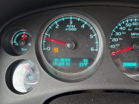 Used 2010 Chevrolet Silverado 1500 LTZ w/ Convenience Package image 15