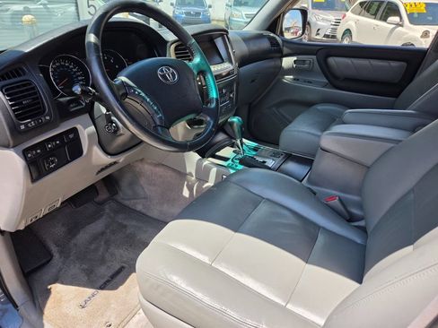 Used 2003 Toyota Land Cruiser AWD/4WD image 15