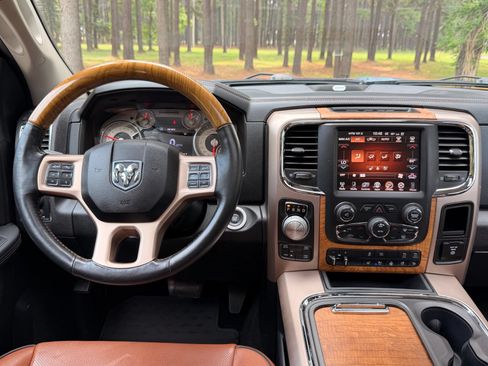 Used 2017 RAM 1500 Laramie Longhorn AWD/4WD image 3