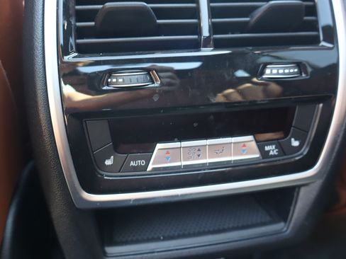 Used 2024 BMW X7 M60i w/ Executive Package AWD/4WD image 28