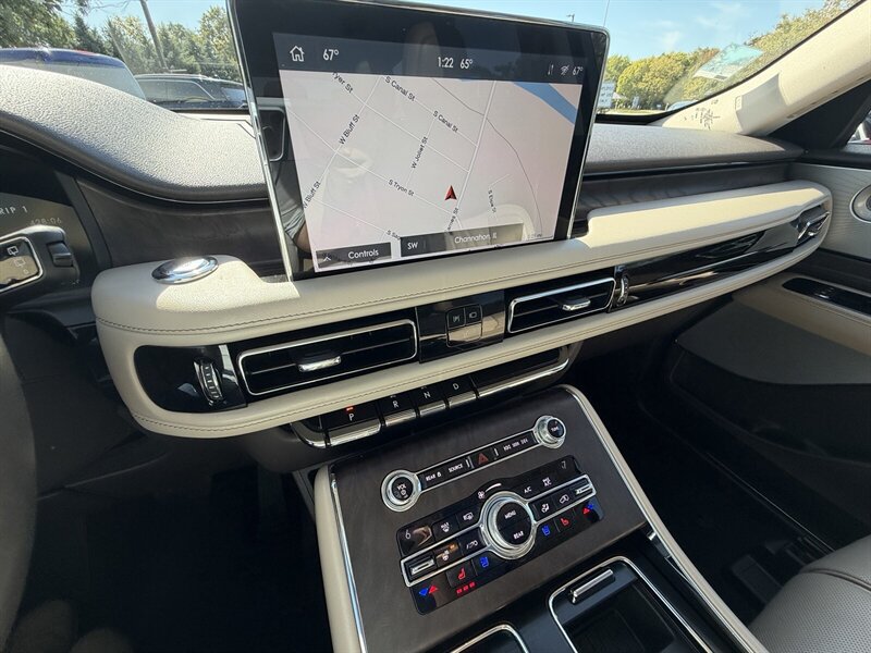 Used 2020 Lincoln Aviator Reserve w/ Equipment Group 202A AWD/4WD image 20