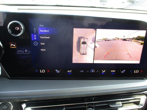 New 2026 Chevrolet Traverse LT w/ Driver Confidence Package image 19