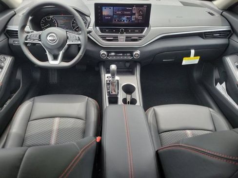 New 2026 Nissan Altima 2.5 SR w/ SR Midnight Edition Package FWD image 15
