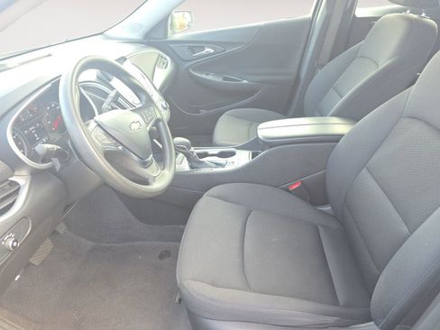 Used 2023 Chevrolet Malibu LT image 9