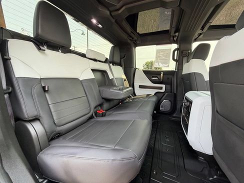 Used 2024 GMC Hummer EV 3X AWD/4WD image 27