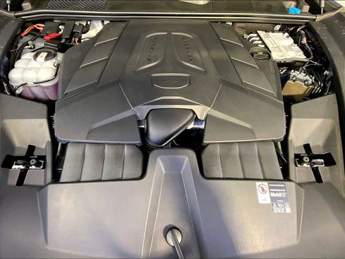 New 2026 Porsche Cayenne image 21