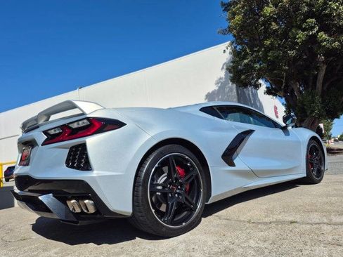 Used 2021 Chevrolet Corvette Stingray Preferred Cpe w/ Z51 Performance Package image 4