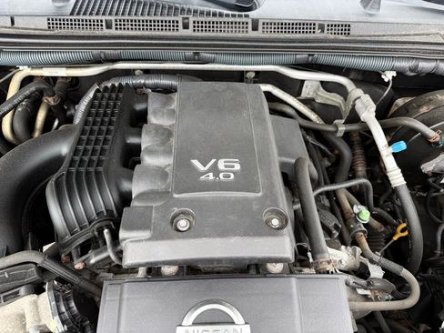 Used 2011 Nissan Xterra X AWD/4WD image 38