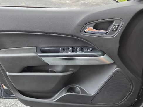 Used 2017 Chevrolet Colorado LT w/ LT Convenience Package RWD image 33