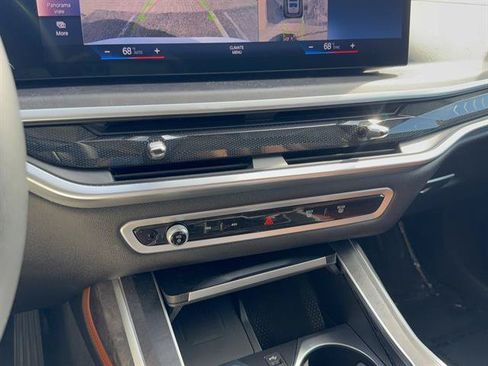 Used 2023 BMW X7 xDrive40i w/ Premium Package AWD/4WD image 21
