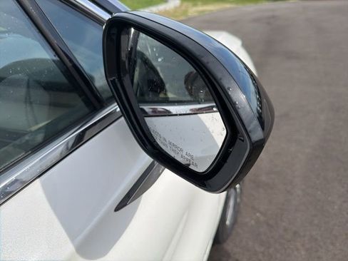 Used 2022 Lincoln Corsair AWD w/ Premium Package image 7