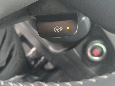 Used 2021 Subaru Ascent Touring image 31