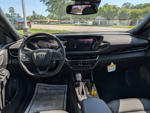 New 2026 Buick Envista Avenir FWD image 7