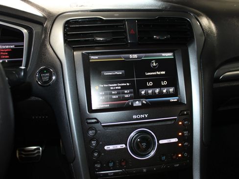 Used 2016 Ford Fusion Titanium FWD image 15