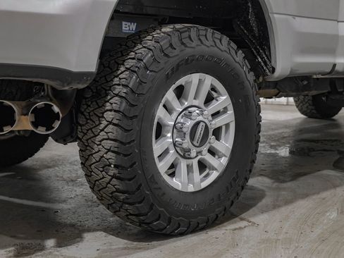 Used 2019 Ford F250 XL w/ STX Appearance Package AWD/4WD image 59