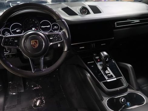 Used 2019 Porsche Cayenne S AWD/4WD image 10