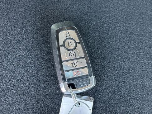 Used 2024 Ford Expedition Max Limited image 21